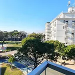Nember Sea Houses 31 Family Apartment